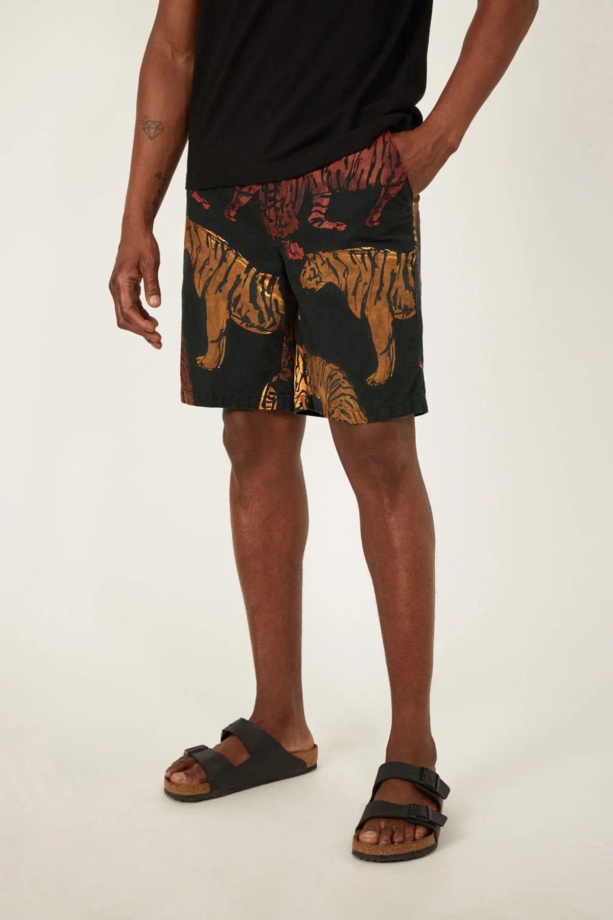 Warehouse Tiger Print Shorts Black/Brown / 30