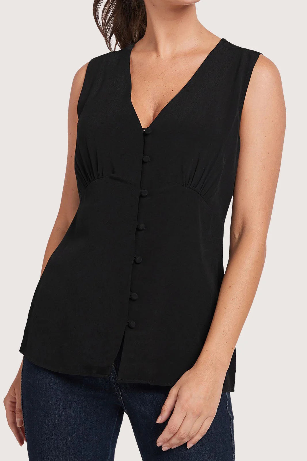 Secret Label Sleeveless Button Front Fitted Blouse Black /