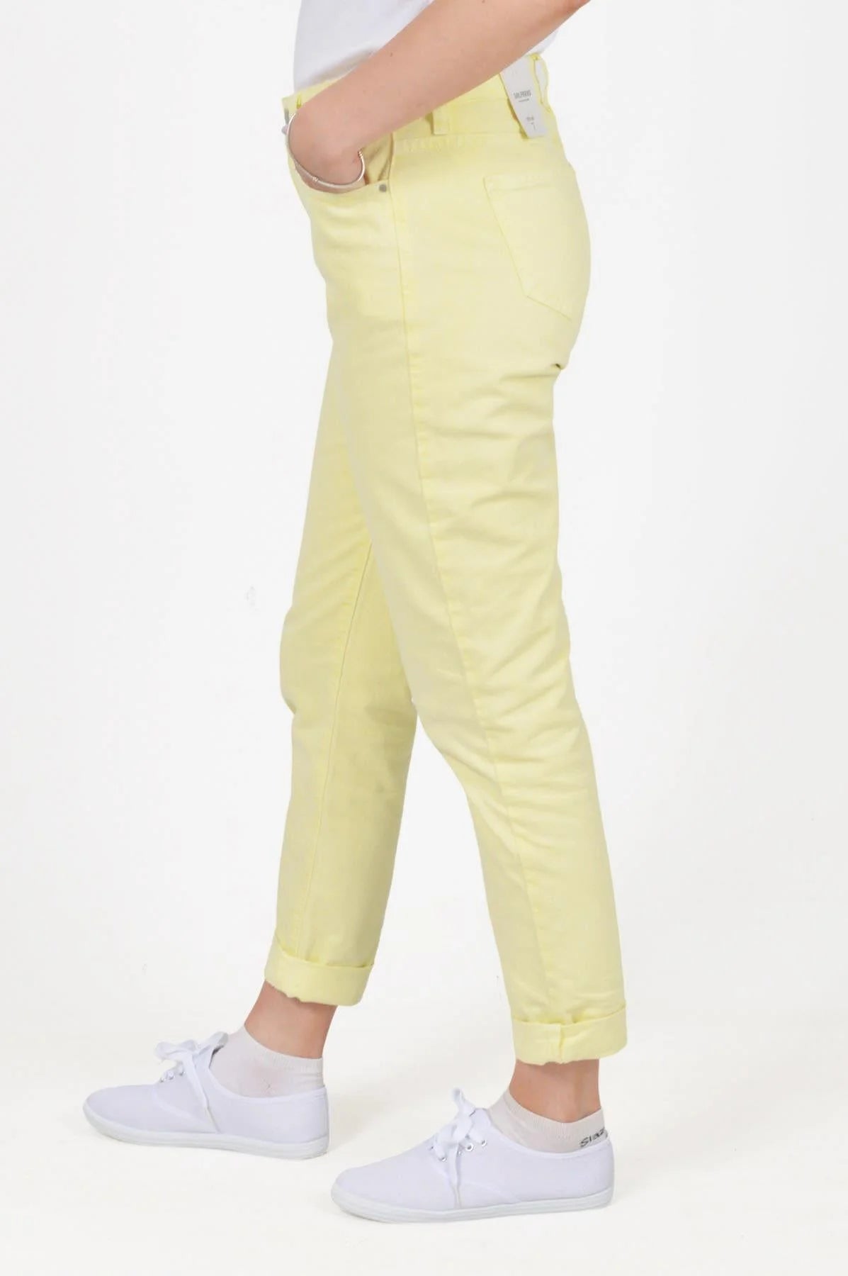 Pale 2025 yellow jeans