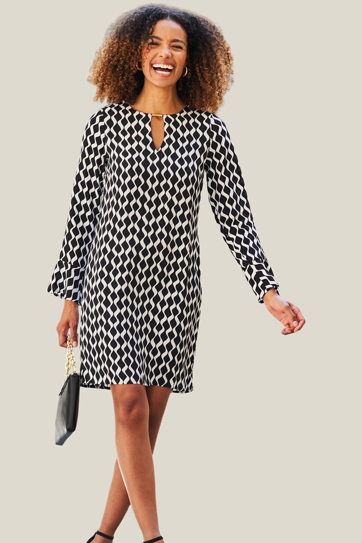 Geometric Knee Length Shift Dress
