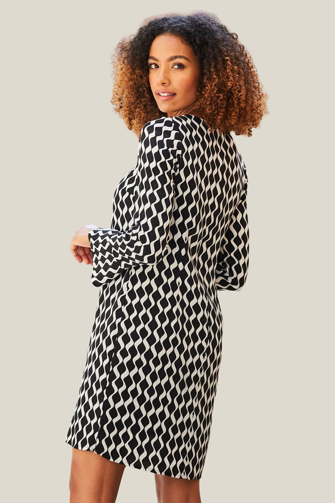 Geometric Knee Length Shift Dress