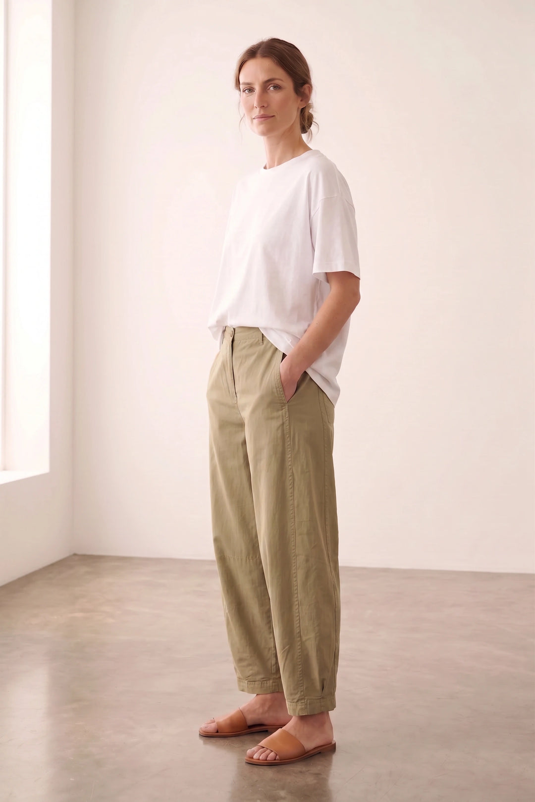 Linen Blend Barrel Leg Trousers
