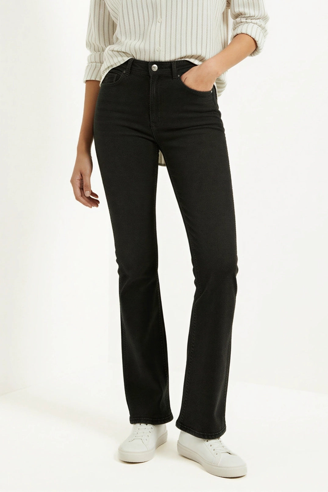 Quinn Bootcut Jeans