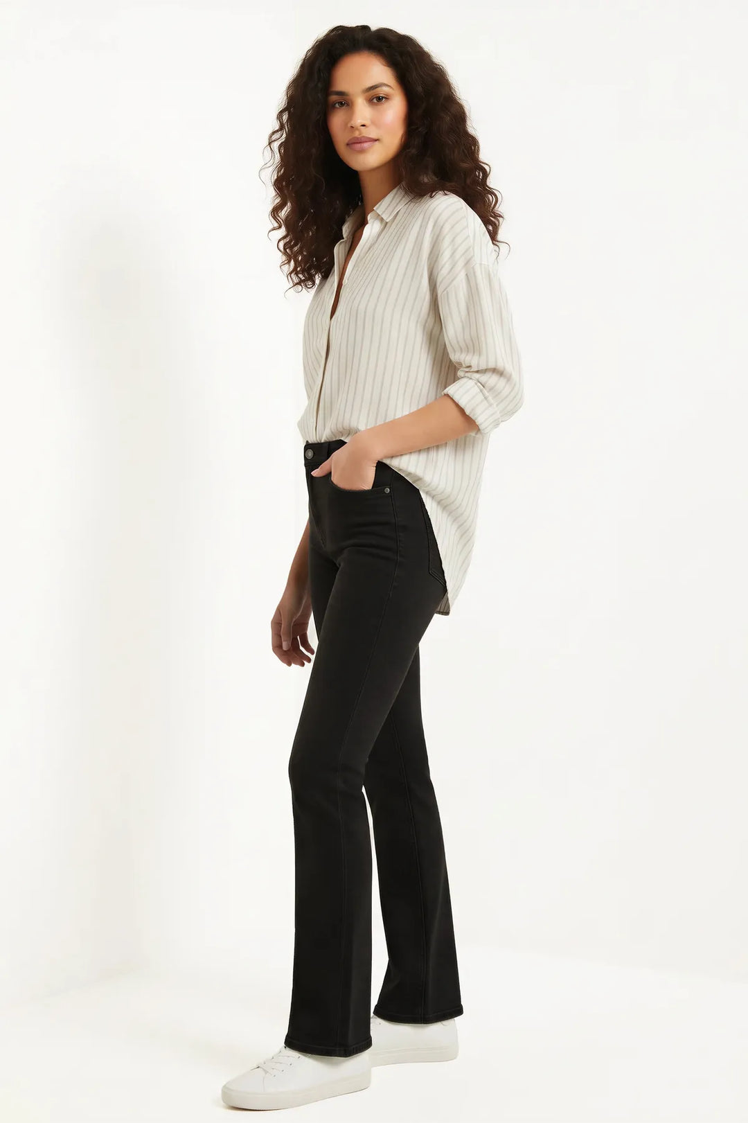 Quinn Bootcut Jeans
