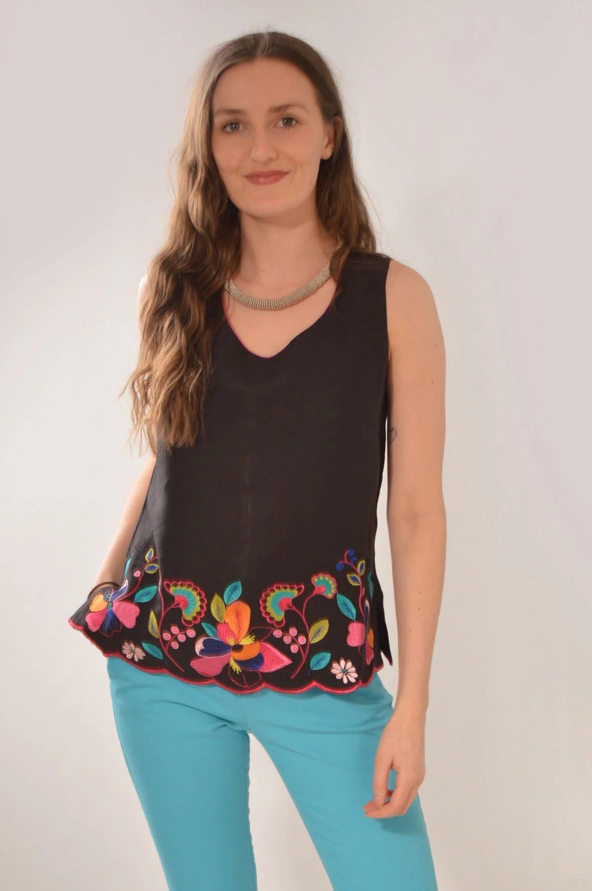 East Linen Vibrant Embroidered Top Black / 10