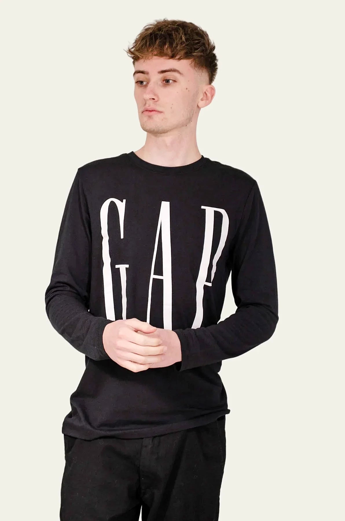 Gap Long Sleeve T-Shirt Logo Front Black / L