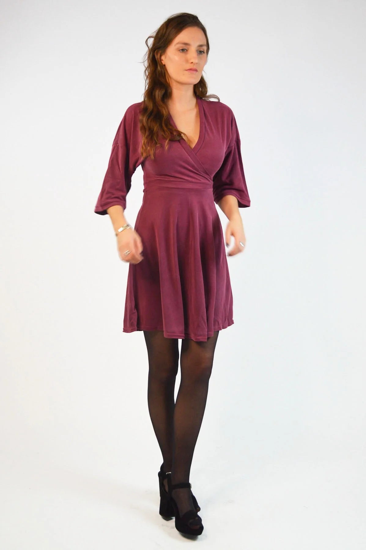 Urban Outfitters V-Neck Wrap Dress Burgundy / 2XS